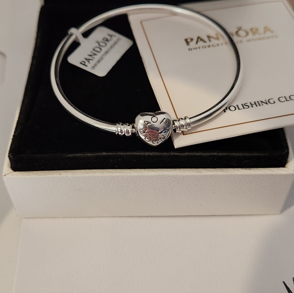 Pandora Moments Heart Claps Bangle Bracelet for women's size 7.5 inches - Picture 6 of 8